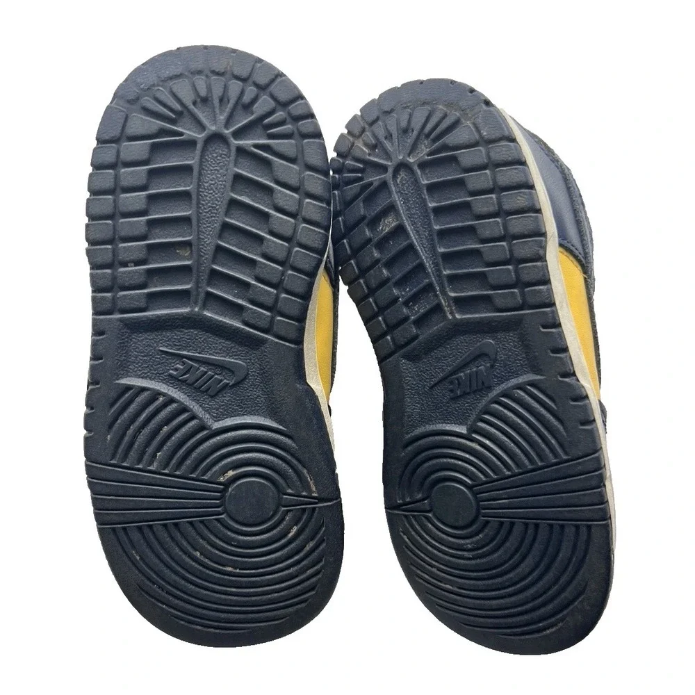 Nike Swoosh Sneakers 8C Age 3-4 Shoe Athletic Footwear Baby Clothing Accessory
